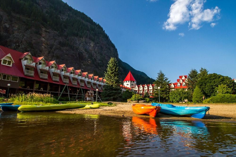 Three Valley Lake Chateau Revelstoke Exterior foto